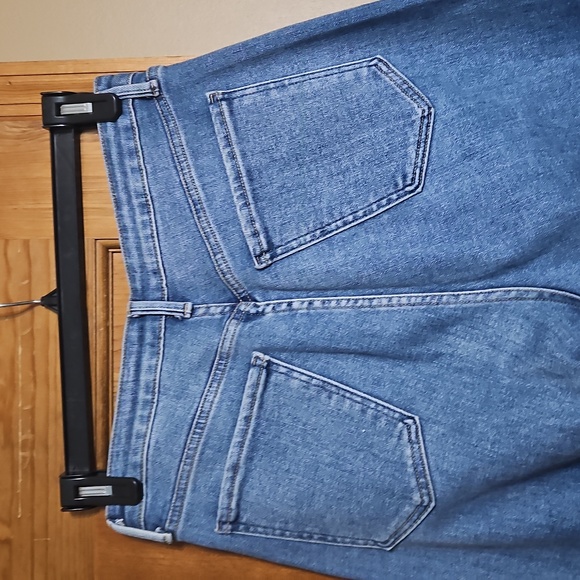 Just Black Patch Pocket Wide-Leg Crop High-Rise Jeans - Picture 9 of 13